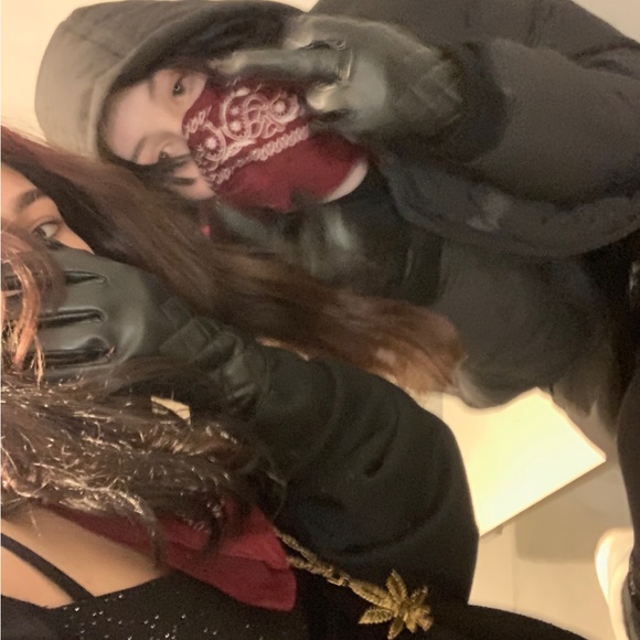 Meet your posher - Picture 1 of 1